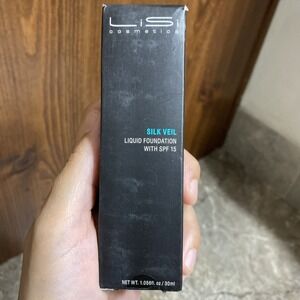 NEW LiSi‎ Cosmetics Silk Veil Liquid Foundation  #105 With SPF 15 Sealed, 30ml